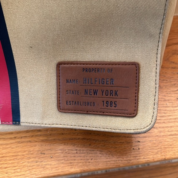 Tommy Hilfiger laptop bag - Picture 3 of 12